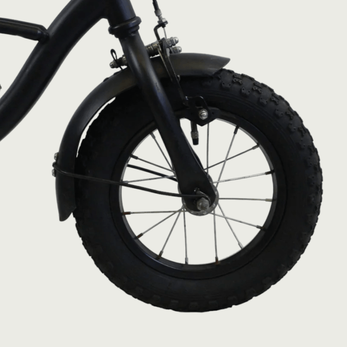 12.154 - BikeFlip, 12 inch kinderfiets, zwarte fiets, elegante fiets, terugtraprem, handrem, kabelslot, zijwieltjes