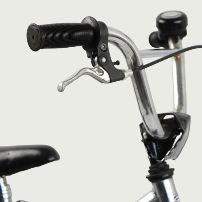 12.49 - BikeFlip, kinderfiets, 12 inch, BMX fiets, grijs, zwart, terugtraprem, handrem, geen versnellingen, kabelslot, racen