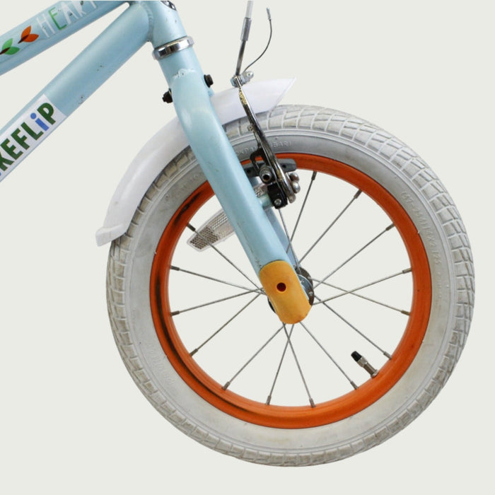 14.27 - BikeFlip, 14 inch fiets, blauwe fiets, terugtraprem, handrem, geen versnellingen, kabelslot, kinderfiets