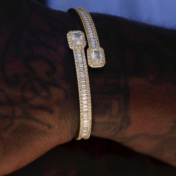 Baguette Clip Bracelet in Yellow Gold - The GLD Shop