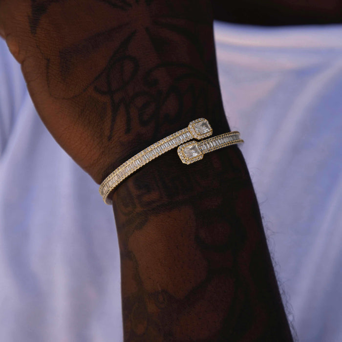 Baguette Clip Bracelet in Yellow Gold - The GLD Shop