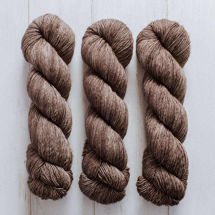 "Castle Leoch" Hand-dyed Yarn