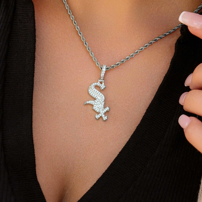 Chicago White Sox Micro Pendant in White Gold - The GLD Shop