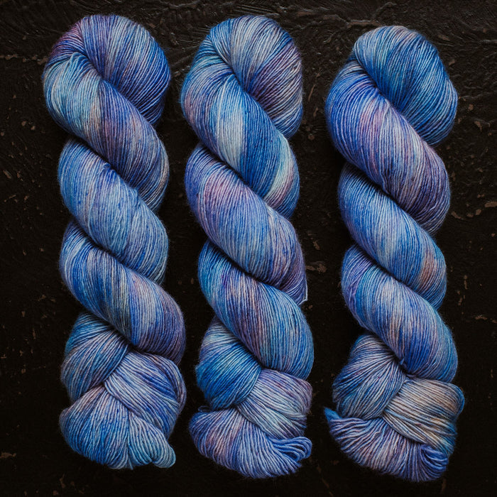"Dragon Scales" Hand-Dyed Yarn – Dragon Collection