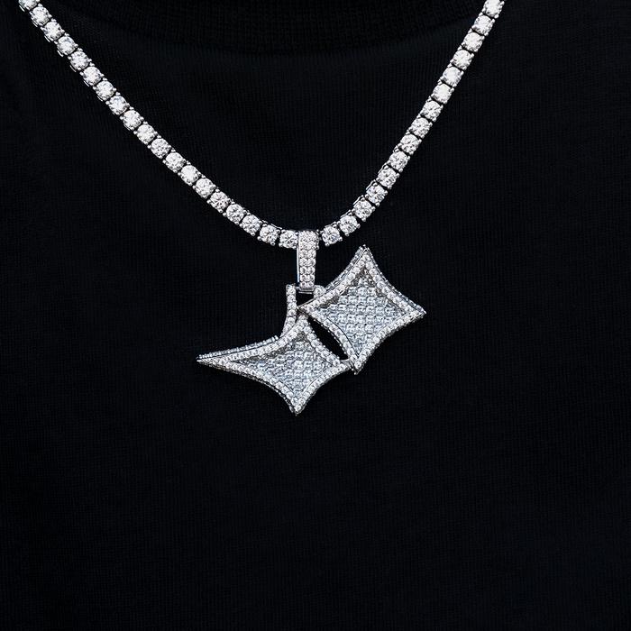 GLD Star Pendant in White Gold