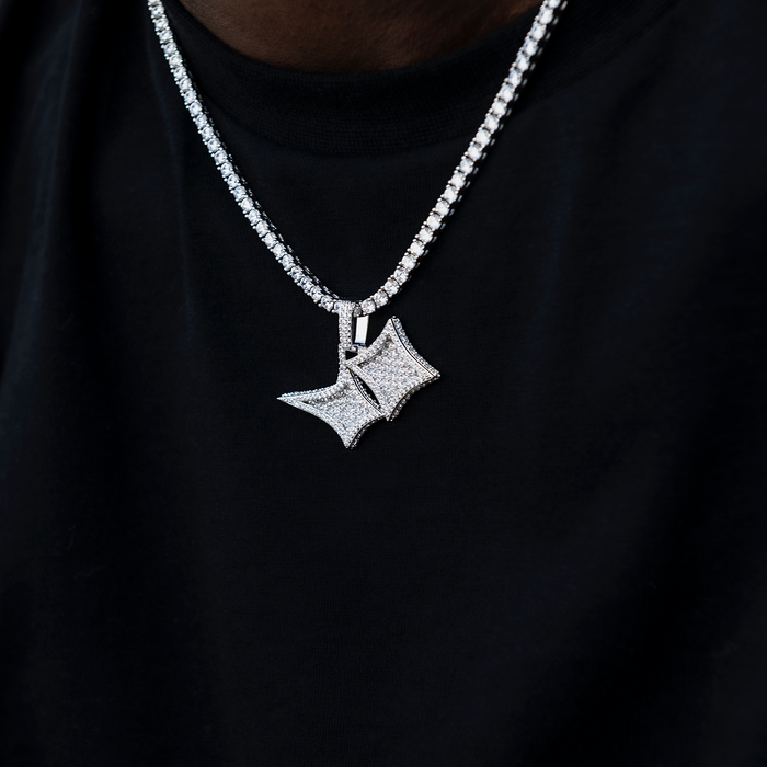 GLD Star Pendant in White Gold
