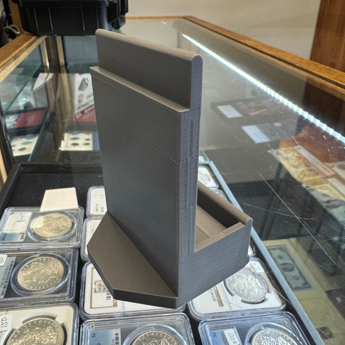 Harry’s Custom Single Slab Polymer Display Rack