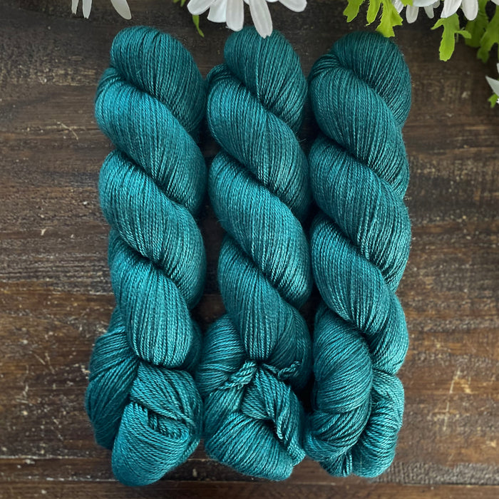 "Juniper" Hand-Dyed Alpaca Dreams Yarn
