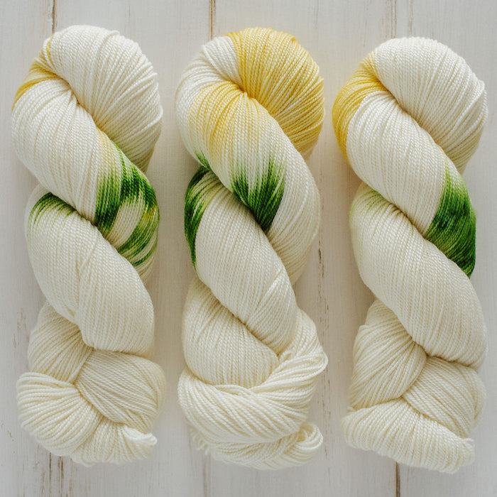 "Lemon Tree" Assigned Pooling Hand-dyed Yarn
