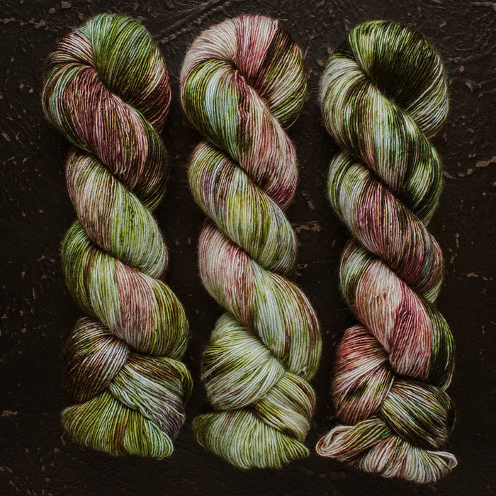 "Moss Agate" Hand-Dyed Yarn – Dragon Collection
