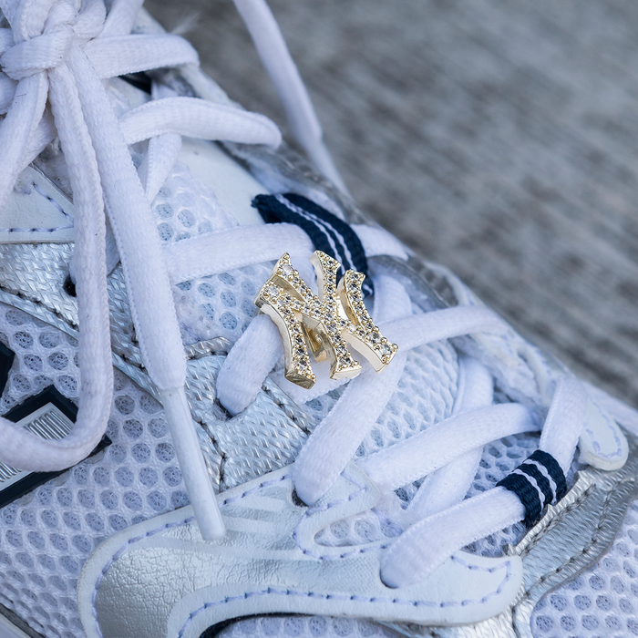 New York Yankees Official MLB Shoelace Charm in Yellow Gold