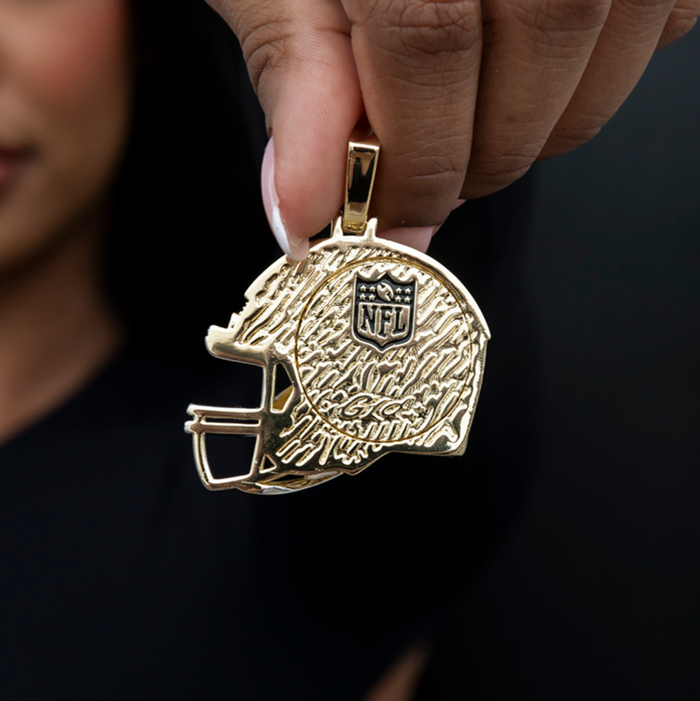 Official NFL 2025 Edition Green Bay Packers Helmet Pendant