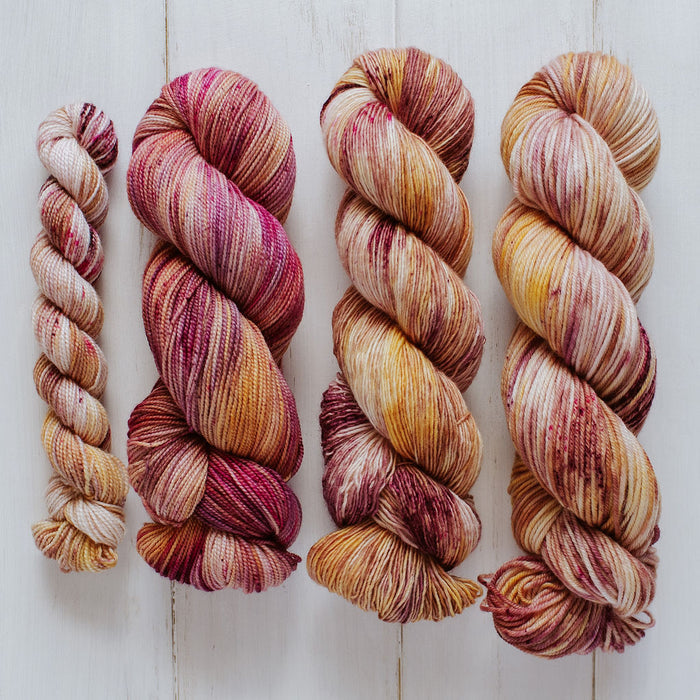 "Onion" Hand-Dyed Yarn – Garden Collection