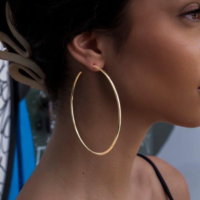 Plain Hoop Earrings in Yellow Gold