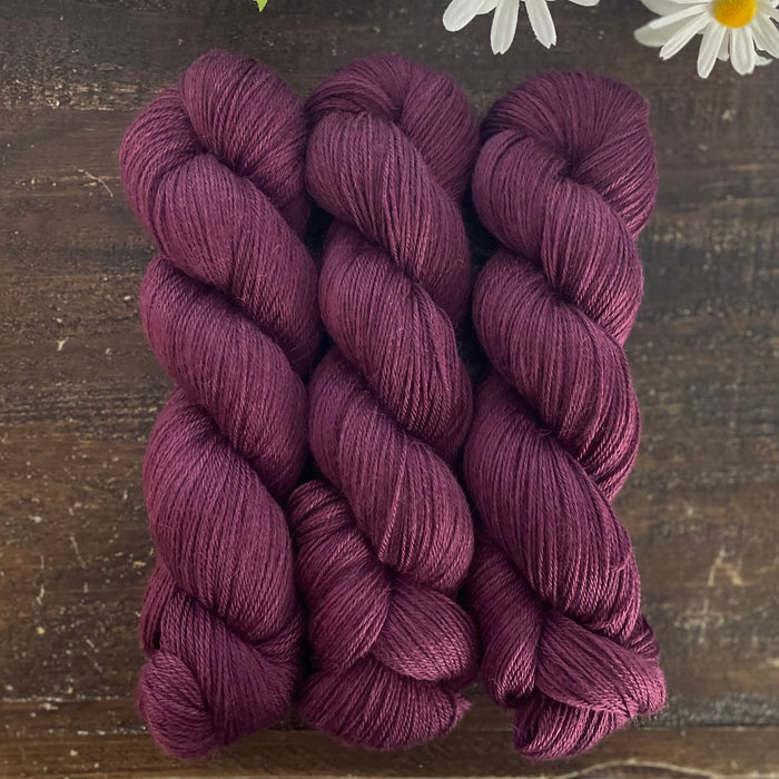 "Rumors" Hand-Dyed Alpaca Dreams Yarn