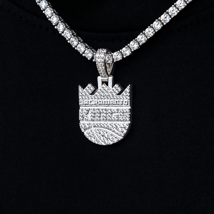 Sacramento Kings Official NBA Micro Logo Pendant in White Gold