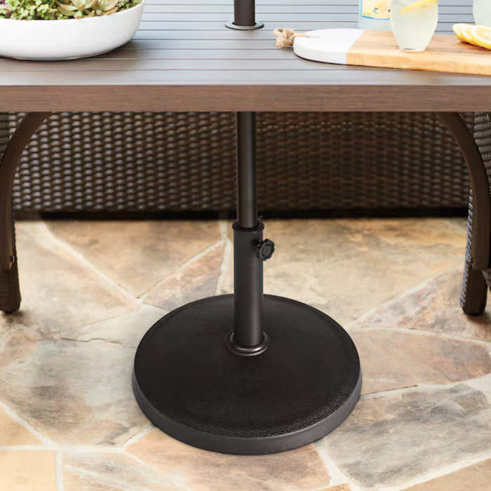 Style Selections 22-lb Black HDPE Plastic Patio Umbrella Base