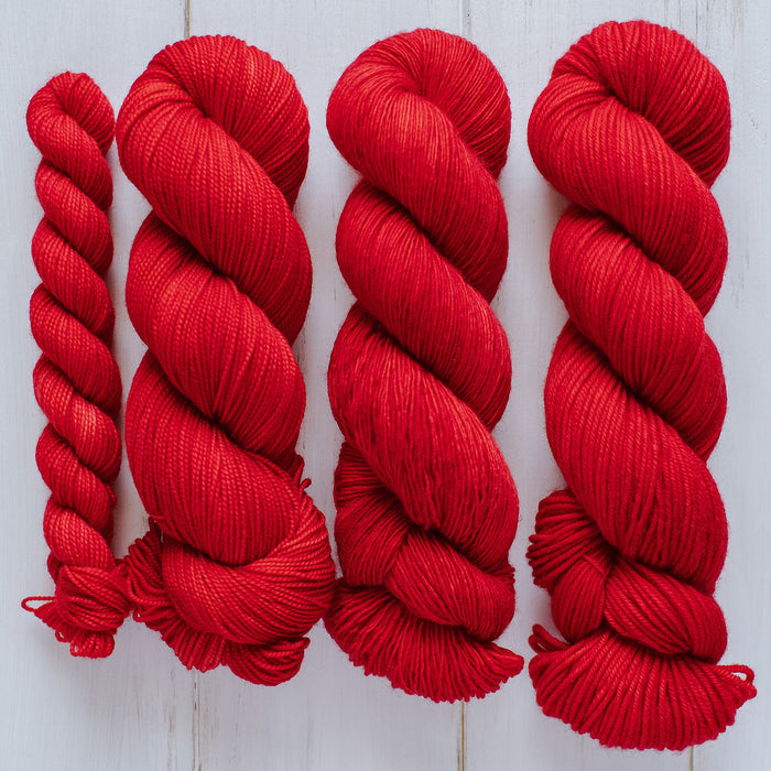 "Tomato" Hand-Dyed Yarn – Garden Collection