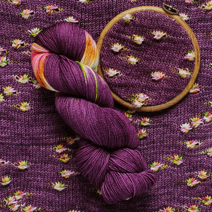 "Versailles" Assigned Pooling Hand-dyed Yarn