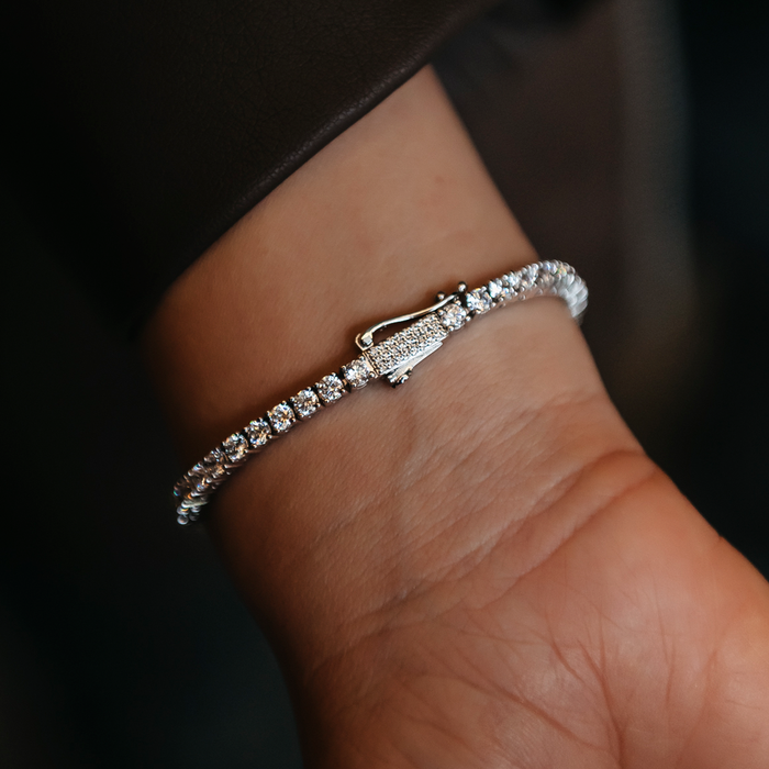 Women's Moissanite Heart Tennis Bracelet in White Gold Vermeil